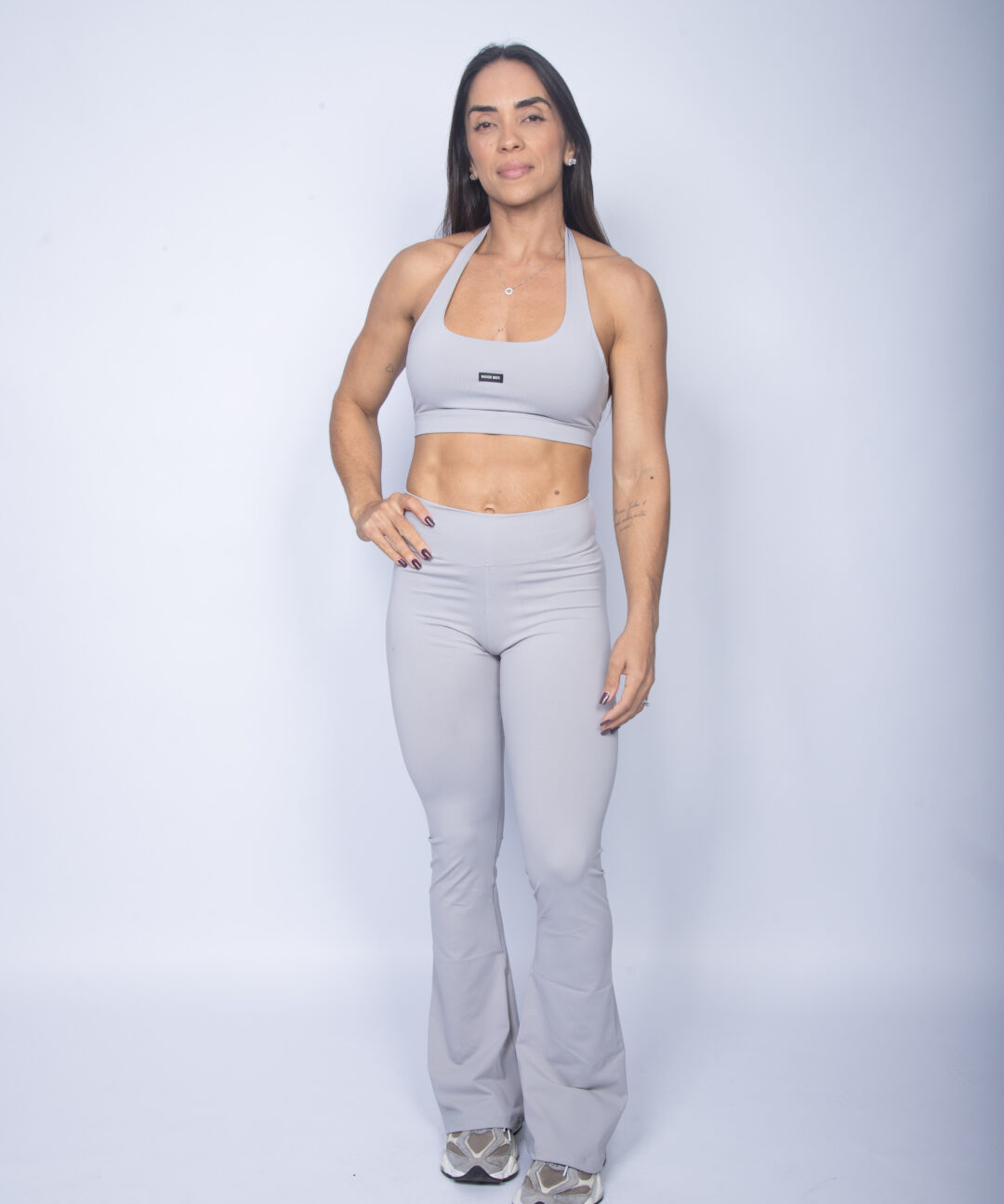 CALÇA FLARE CINZA