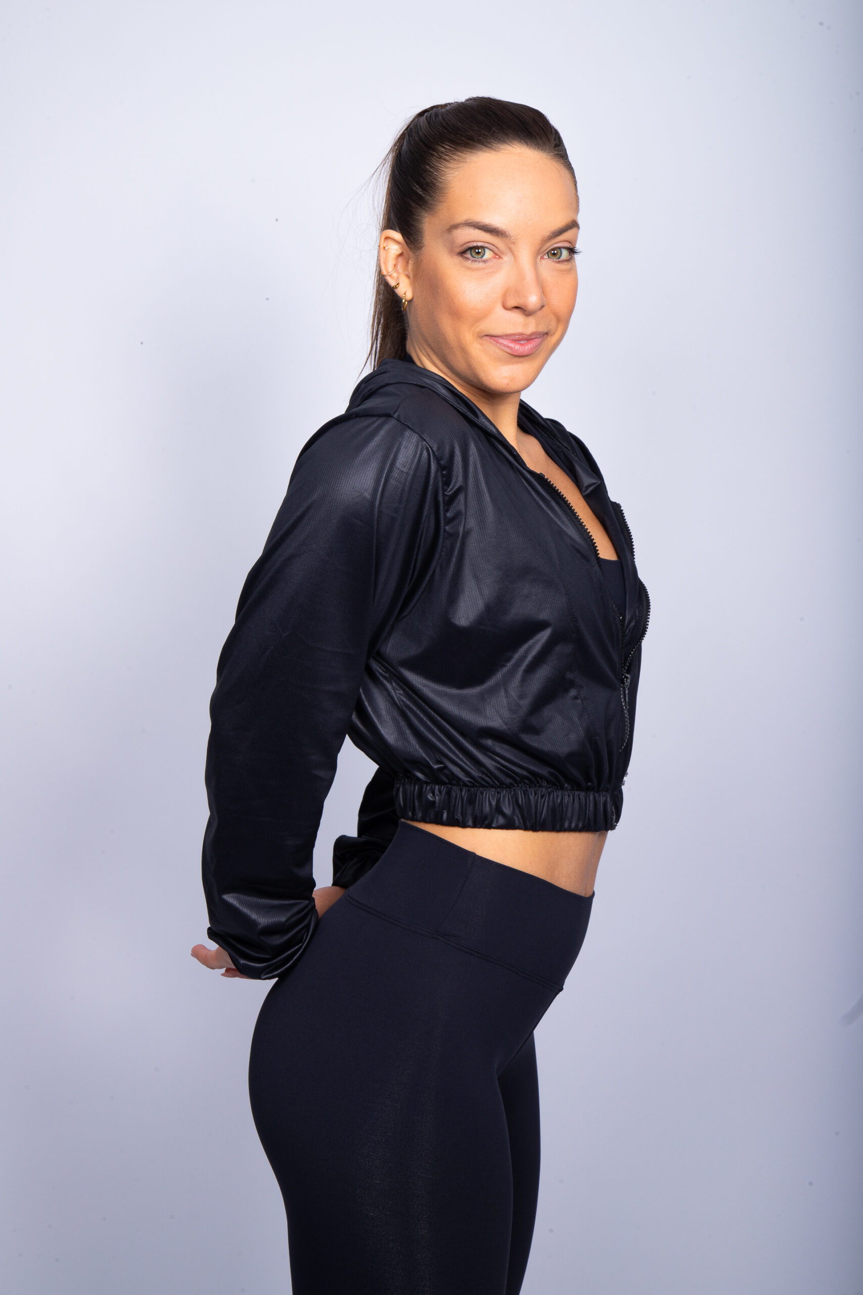 CORTA VENTO CURTO PRETO - Imagem 3