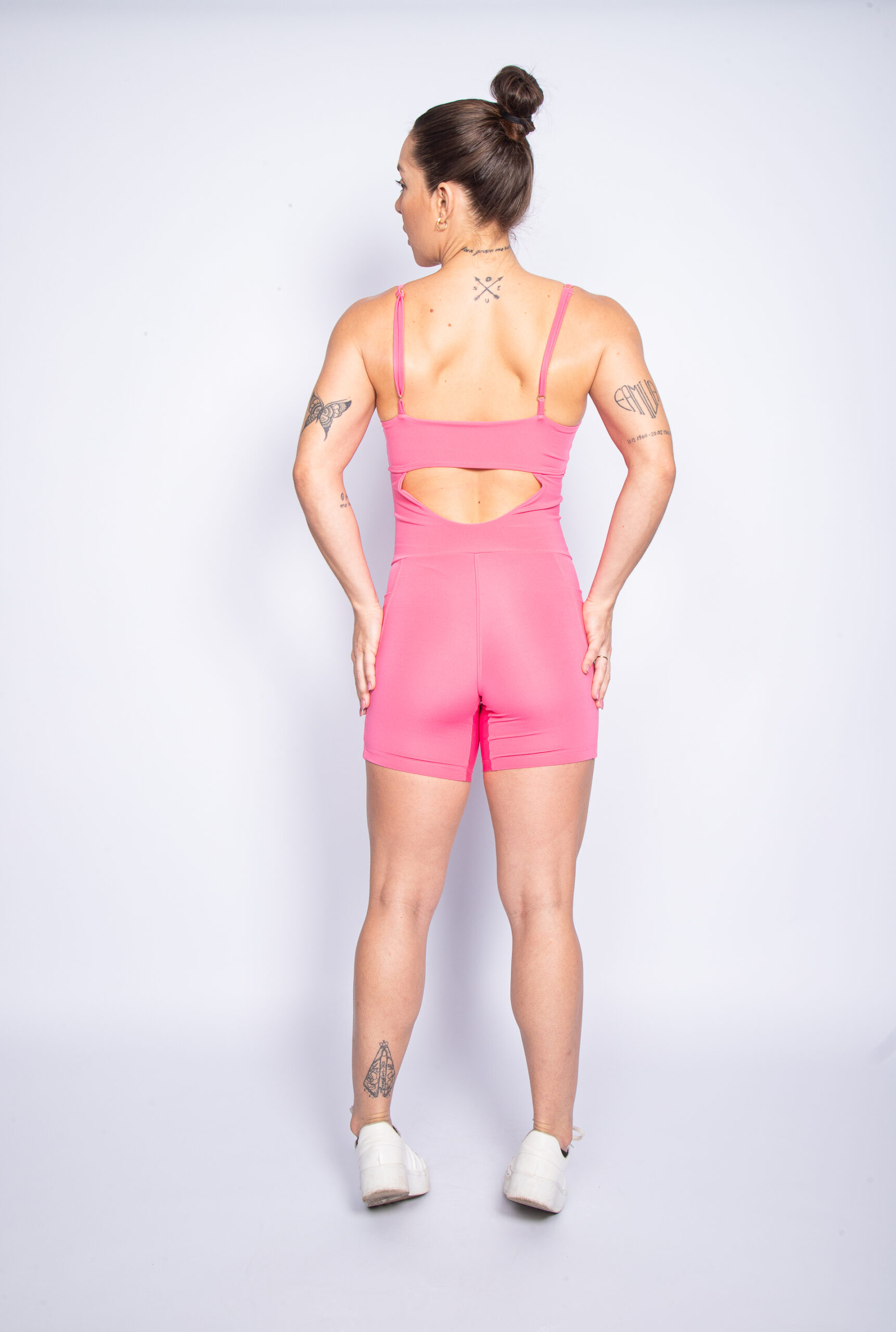 MACAQUINHO COM BOLSO ROSA - Imagem 10