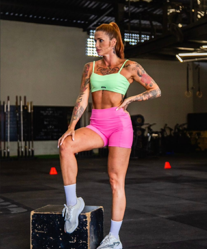 Alternative view of SHORT ROSA CHICLETE